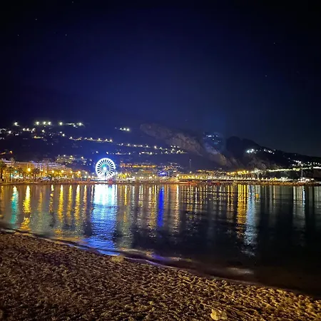 Independant - Entree & Terrasse Privatives - Vue - Parking Guest house Menton