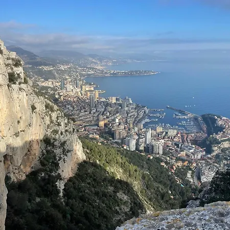 Independant - Entree & Terrasse Privatives - Vue - Parking * Menton