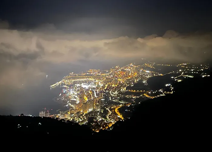 Shangri-la - Calme - Confort - Vue - Pkg - Wifi 招待所 *